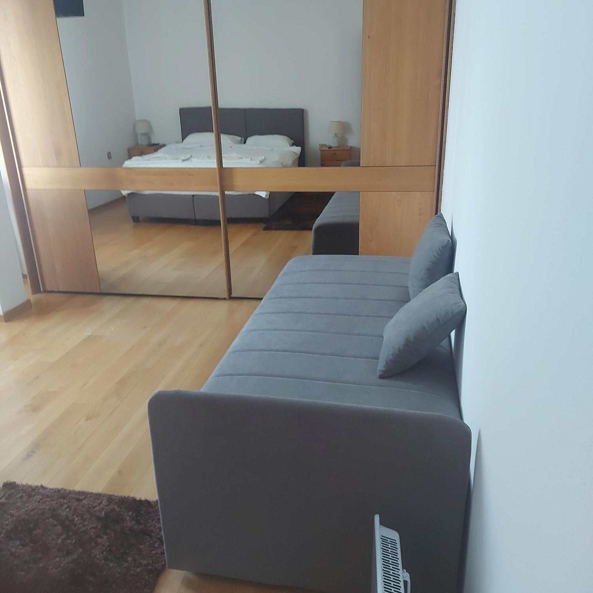 Apartman Centar Bulevar Ex Sa Garazom Banja Luka Exterior foto