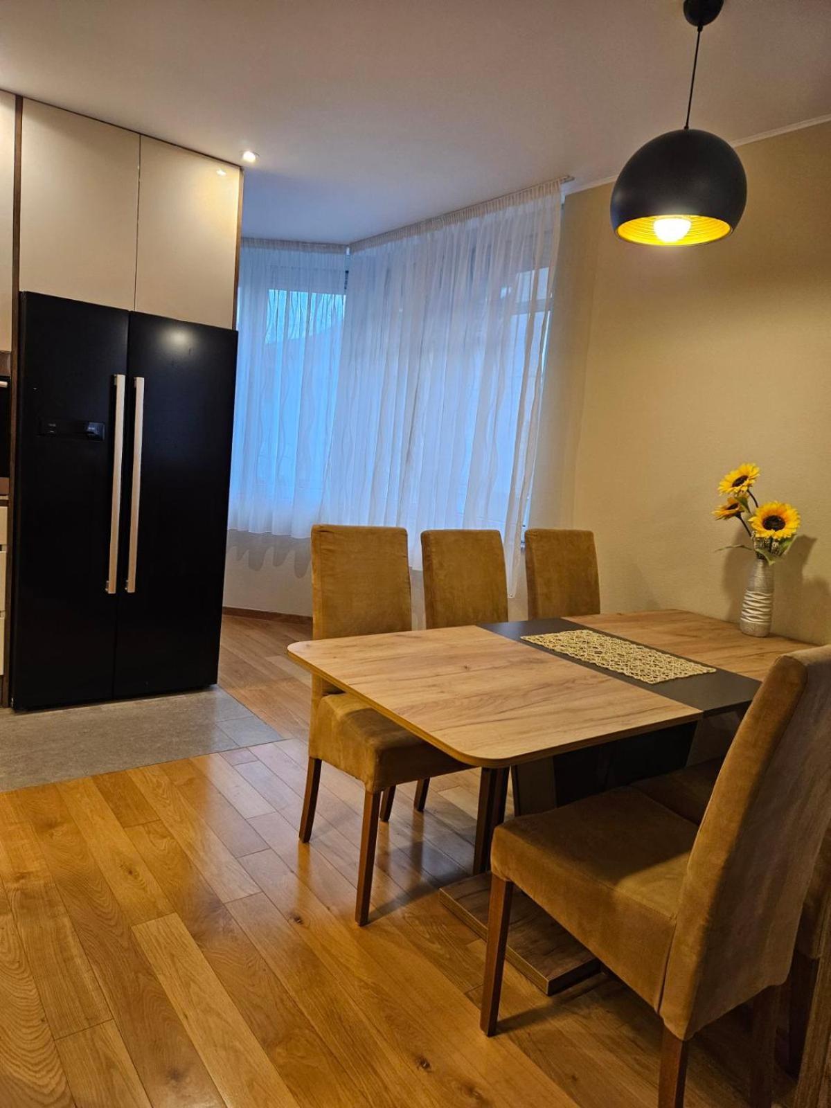 Apartman Centar Bulevar Ex Sa Garazom Banja Luka Exterior foto
